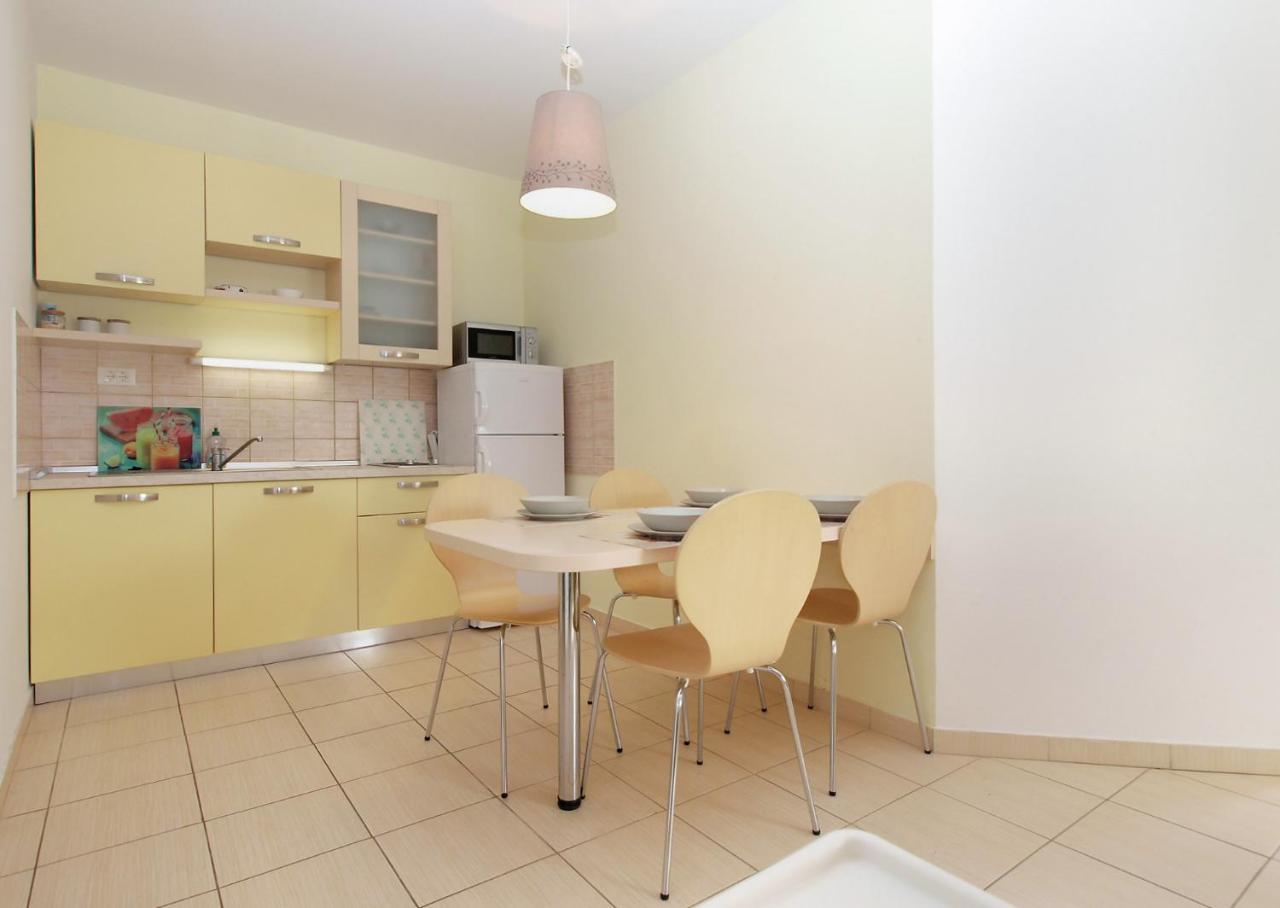 Apartments Mira 1804 Medulin Bagian luar foto